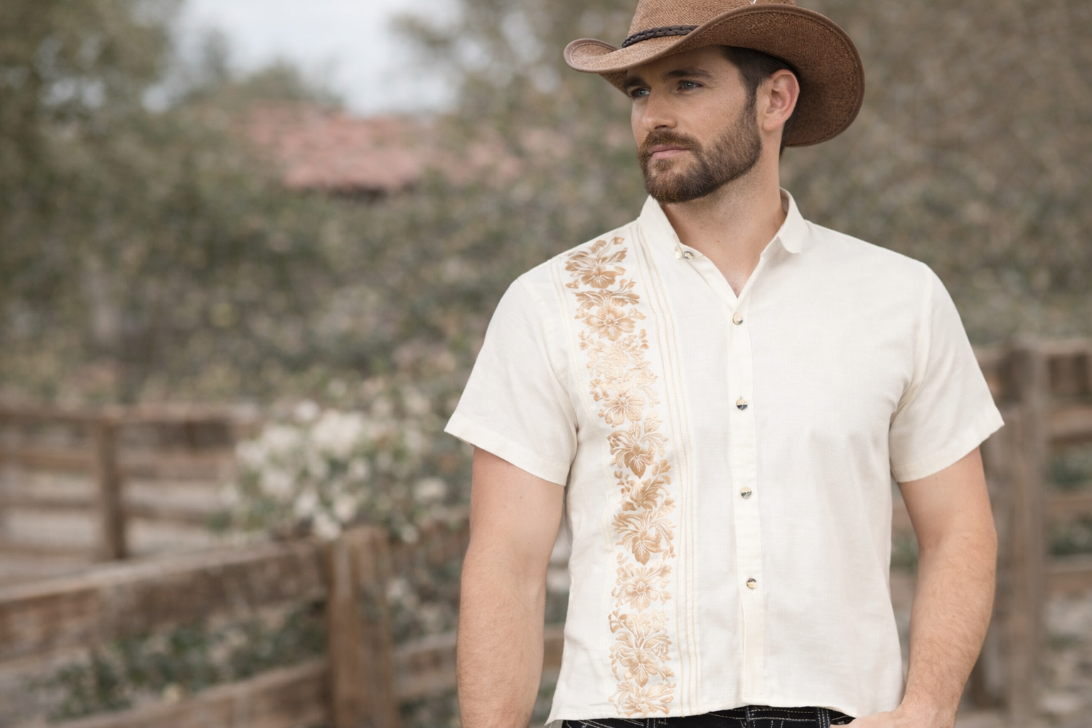 Una buena camisa no se nota por lo que lleva… se nota por cómo te hace ver